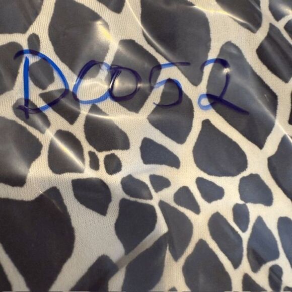 Enfocus Studio Giraffe Print Dress Brown Cream Ruffle Front Halter Style Size 12 - Picture 9 of 9